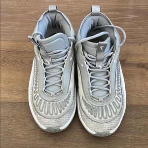 Nike Light Gray Athletic Shoes